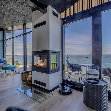 Architect-designed With Its Own Hébergement de vacances *